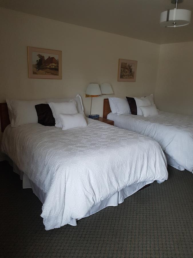 Covered Bridge Inn & Suites Съсекс Екстериор снимка