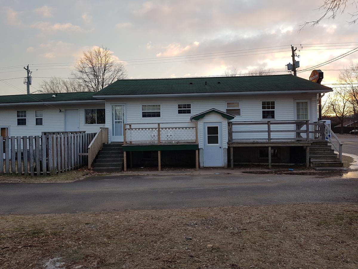 Covered Bridge Inn & Suites Съсекс Екстериор снимка