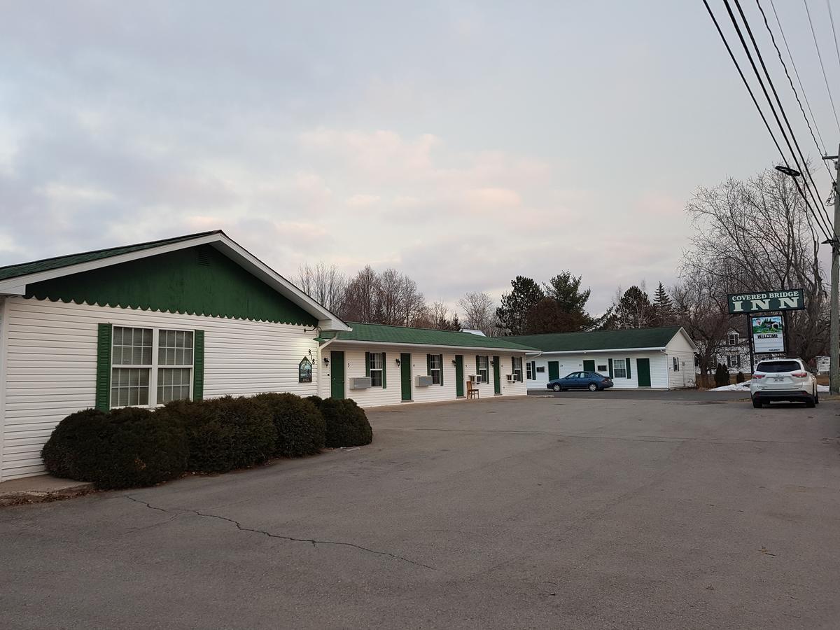 Covered Bridge Inn & Suites Съсекс Екстериор снимка