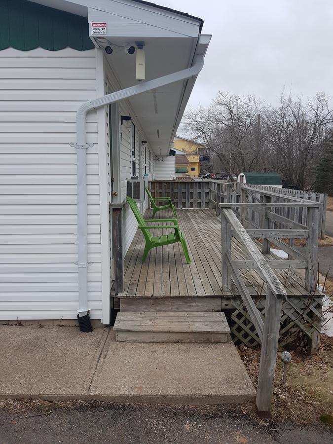 Covered Bridge Inn & Suites Съсекс Екстериор снимка