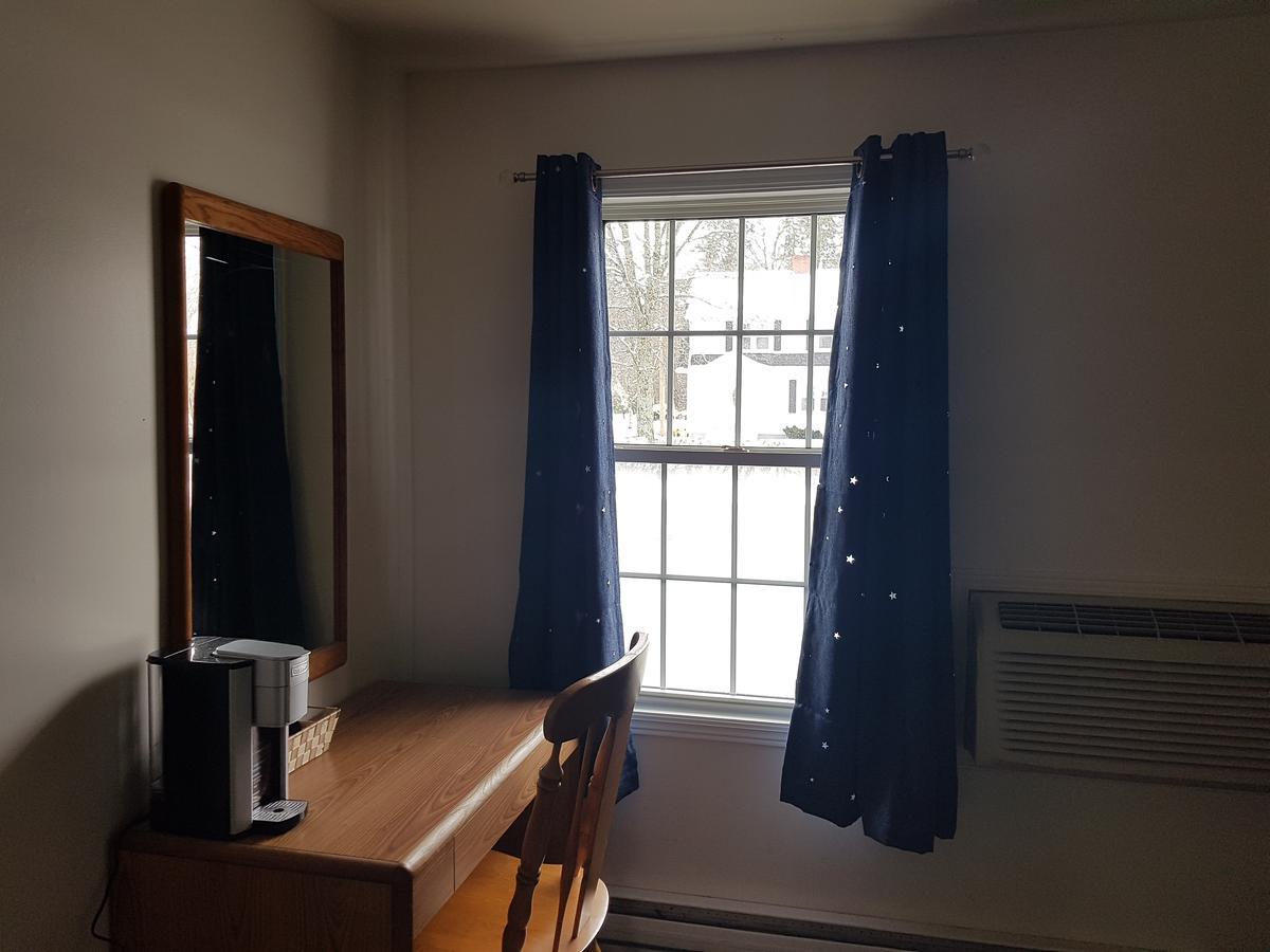 Covered Bridge Inn & Suites Съсекс Екстериор снимка