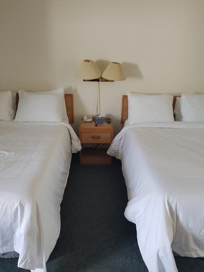 Covered Bridge Inn & Suites Съсекс Екстериор снимка